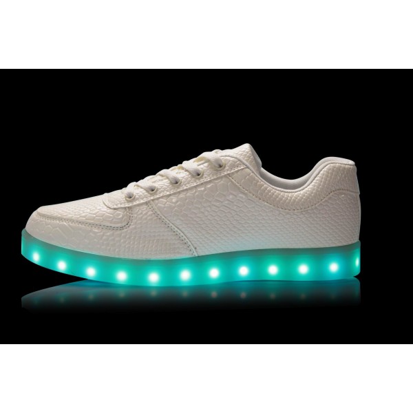 basket lumineuse adidas